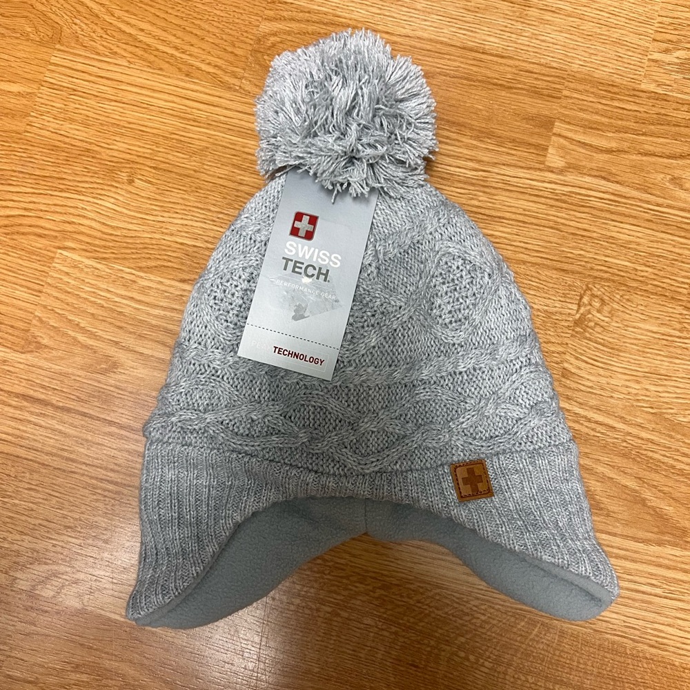 Swiss Tech Women's Gray Knit Pom-Pom Hat